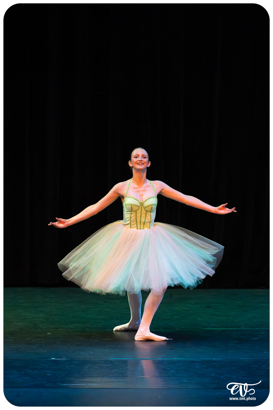 ECOLE DE DANSE CÉCILE ADAMOW